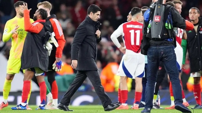 Arsenal như “tắc kè hoa” dưới thời Arteta - Ảnh 1.