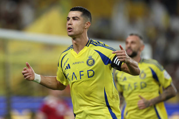 Ronaldo ghi bàn trận thứ 4 liên tiếp cho Al Nassr